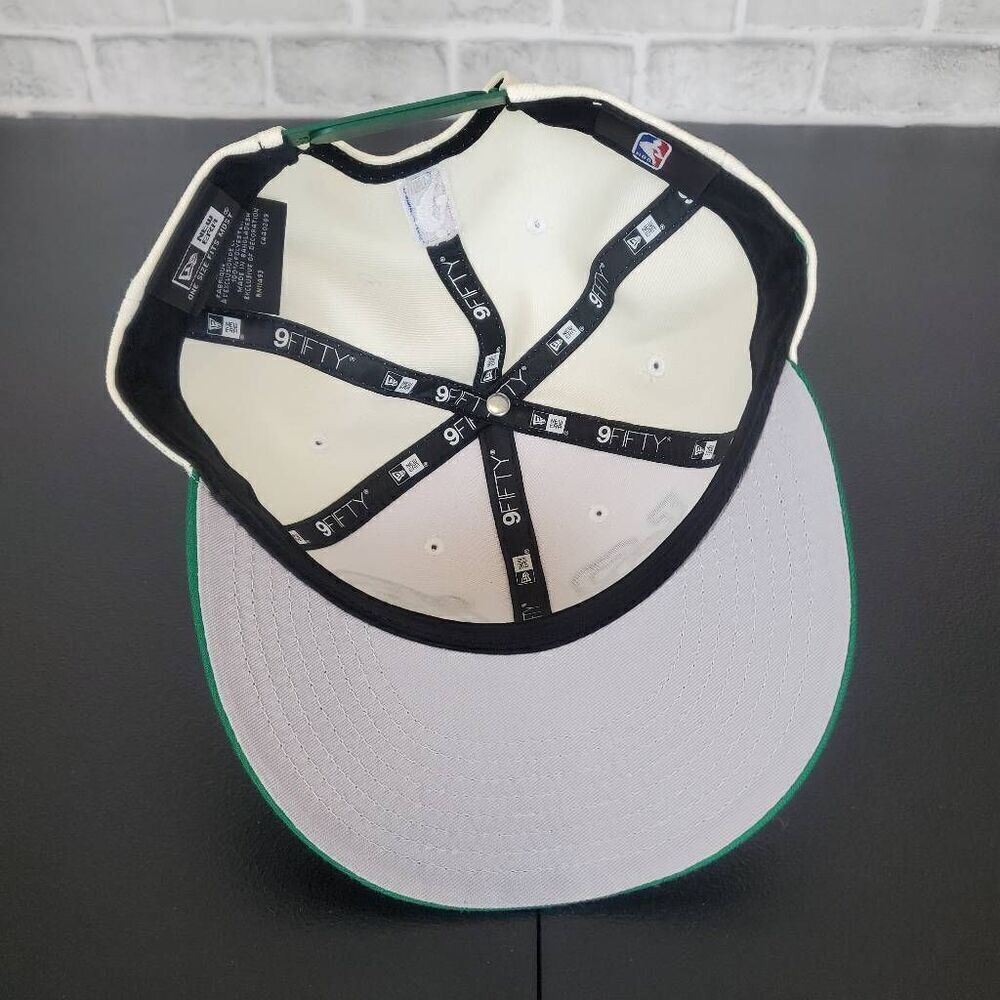 Boston Celtics Snapback - Picture 3 of 7